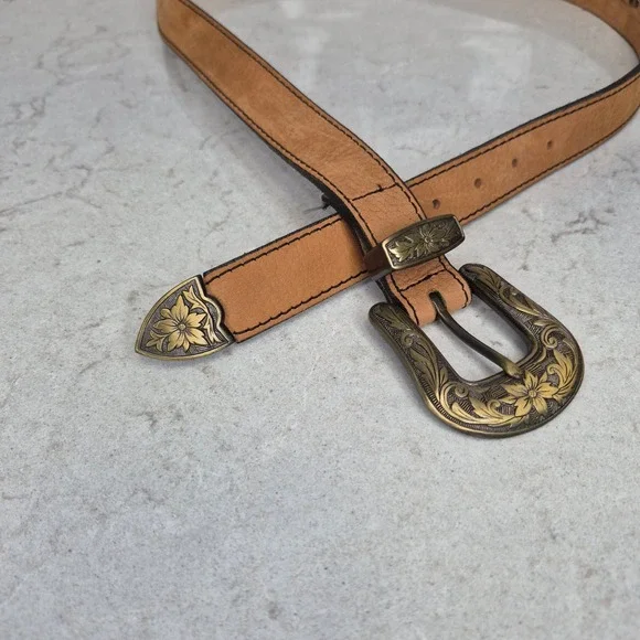 Vintage Levi's 7026 Western Leather Belt Size 38 USA Floral Engraved Buckle Tip