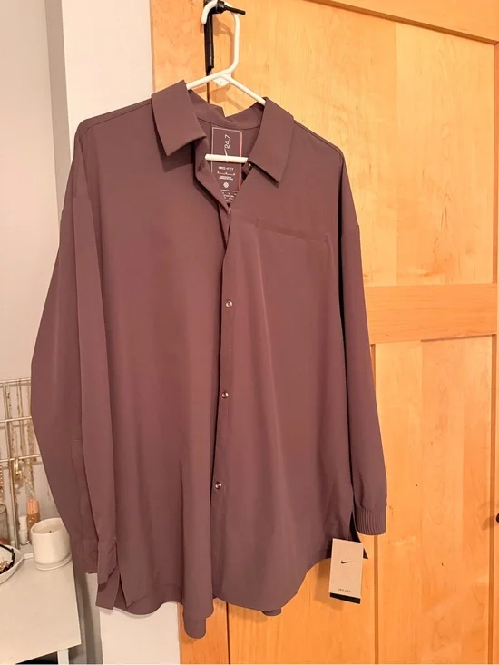 Nike womens Brown Long-Sleeve Button-Down Shirt