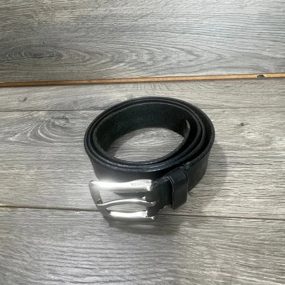 Fossil Belt Mens 38 Black Genuine Leather Silver Buckle Casual Everyday Luxury
