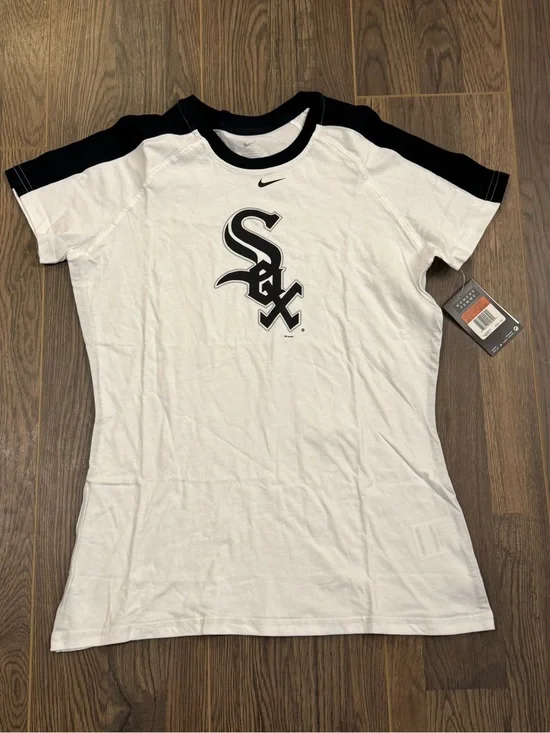 Nike Women's 2011 Vintage Chicago White Sox MLB Short-Sleeve T-Shirt NWT