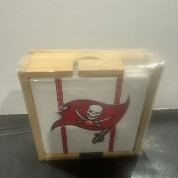 Tampa Bay Buccaneers Coaster Set NFL Wooden Tray Damage New