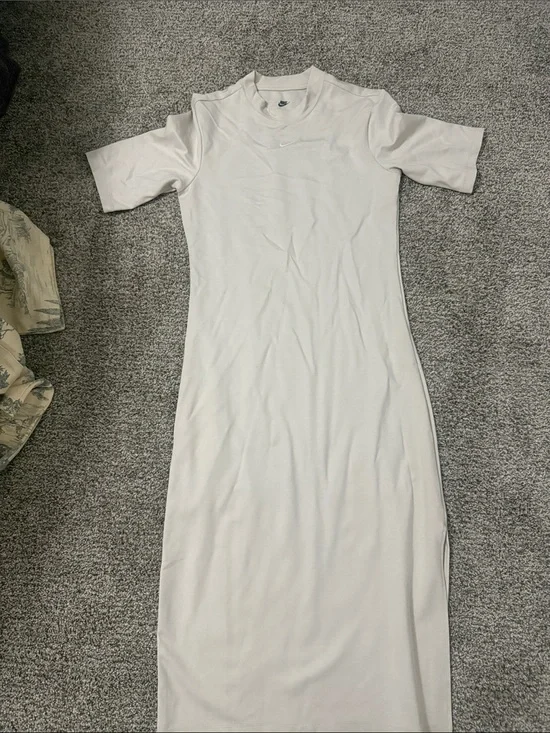 Nike Women’s Short-Sleeve Midi Dress