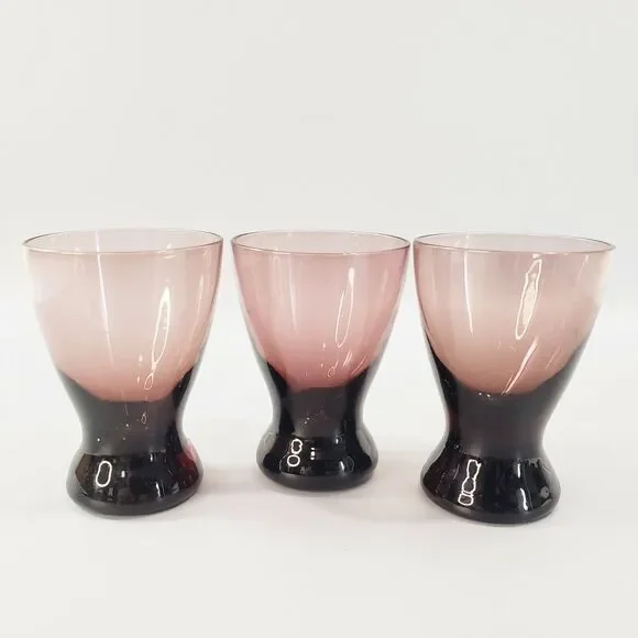 Vtg 3 Amethyst Shot Liquor Glasses Curvy Purple Barware Drinkware Lounge Italy