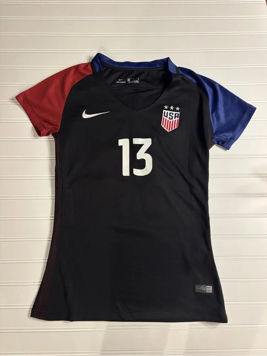 Nike Women’s Soccer Jersey