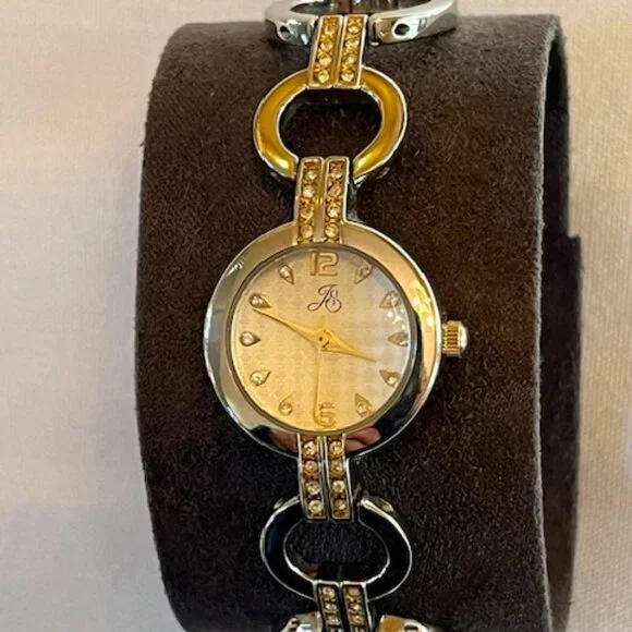 VINTAGE | Silver-Tone Bracelet Watch with Rhinestones-NEW Battery
