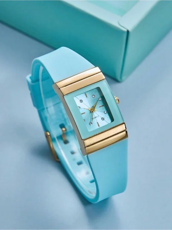 Elegant Aqua Watch with silicone band