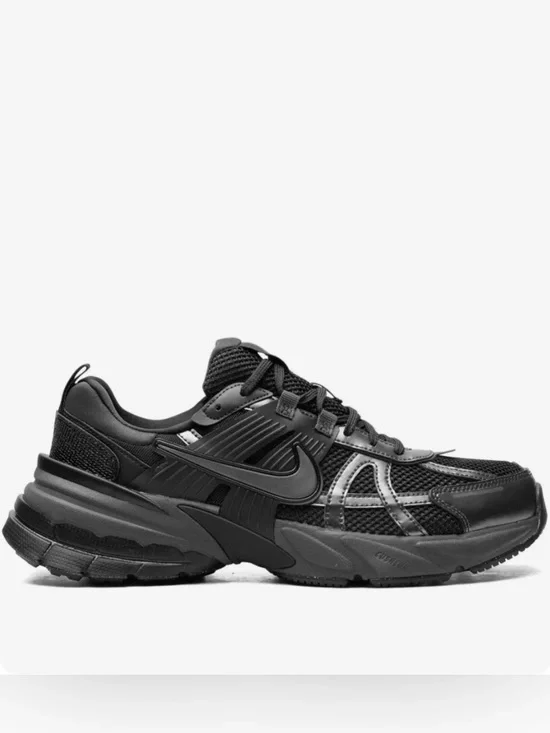 Nike Men’s Black Running Sneakers