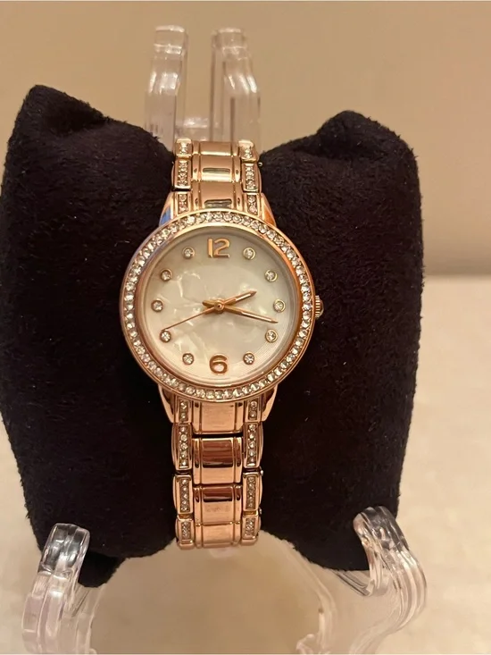 Watch ladies rose gold with crystals