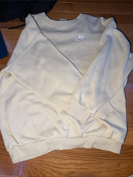 Nike Light Cream Pullover Sweatshirt