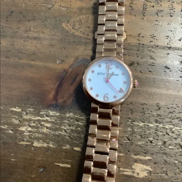 BETSEY‎ JOHNSON ROSE GOLDTONE WATCH
