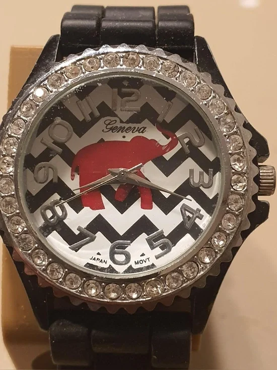 🦋10/$20🦋 Geneva Silver/Black Rhinestone Silicone Elephant Print Women's Watch