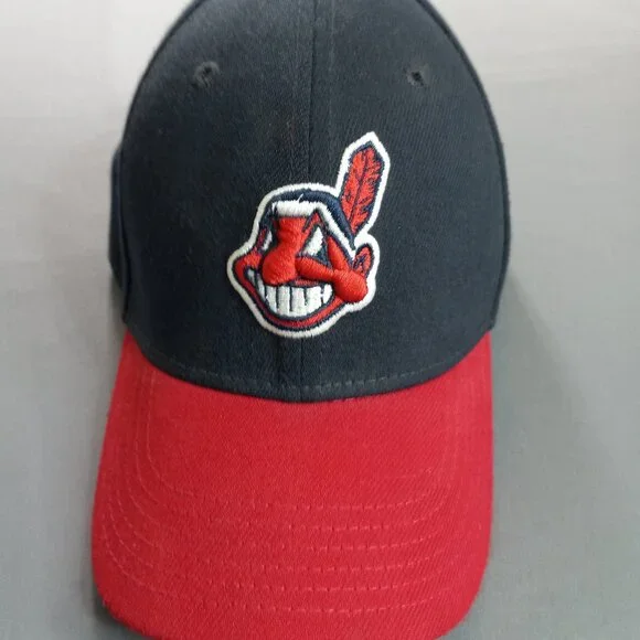 New Era Cleveland Indians Chief Wahoo Hat Kids Youth 39THIRTY Navy Red MLB Cap
