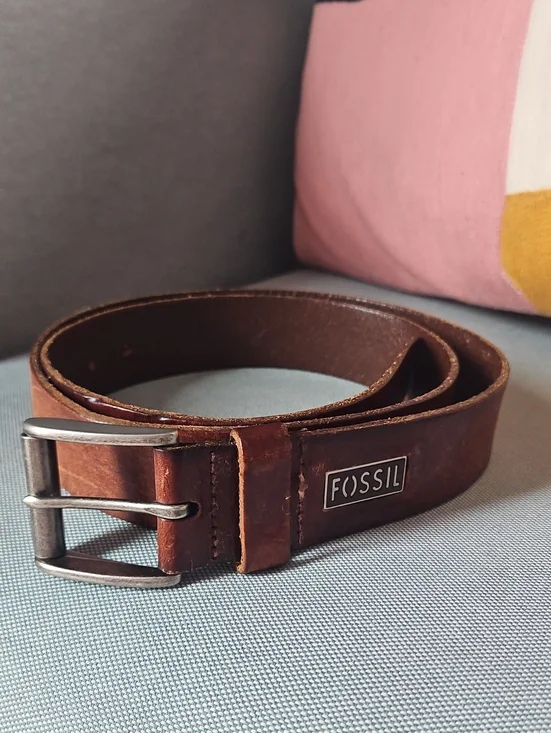 Fossil Mens Brown Genuine Leather Belt Gunmetal Roller Buckle Size 42