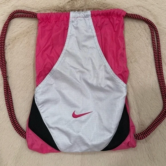 Nike Drawstring Bag OS Pink Silver Black