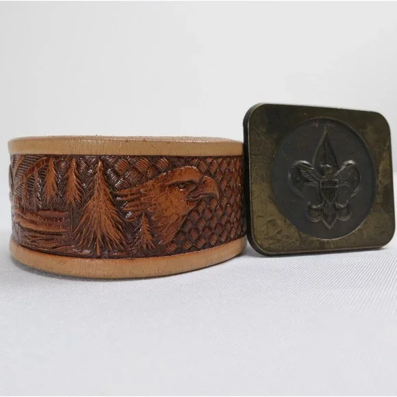 Boy Scouts of America Vintage Tooled Leather Belt Boys sz 8/10 Eagle Sunset BSA