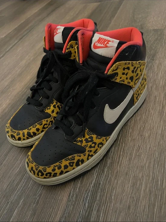 Nike Black & Yellow Leopard High-Top Sneakers with Coral Lining