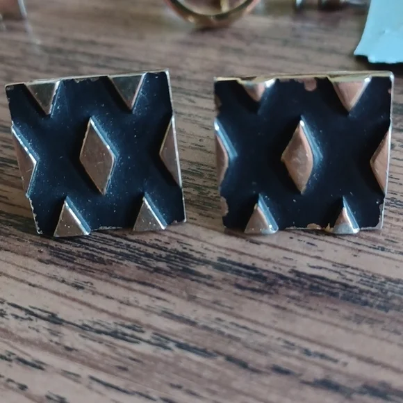 VTG SWANK gold tone & black mid-century cufflinks
