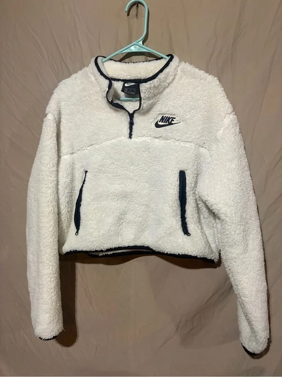 Nike Sherpa sweatshirt
