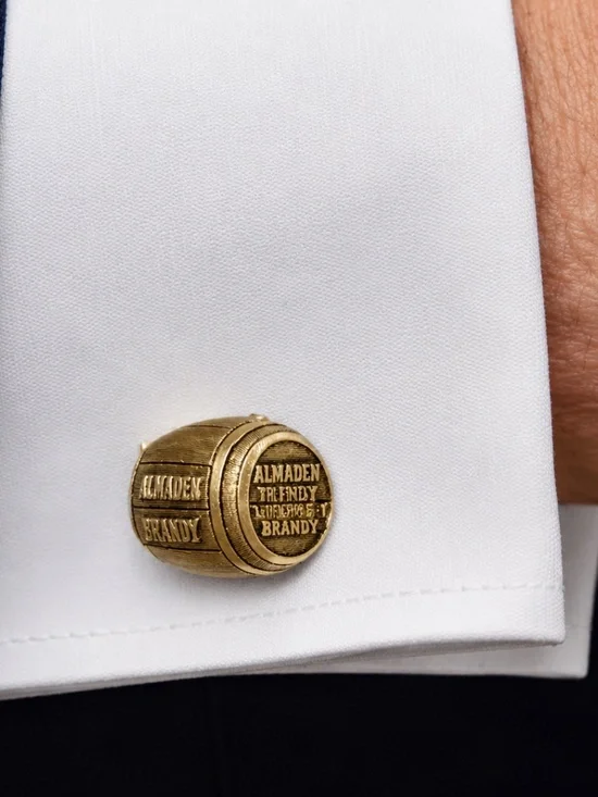 VintageAlmaden Brandy3D Barrel Cufflinks Gold Tone Advertising Novelty
