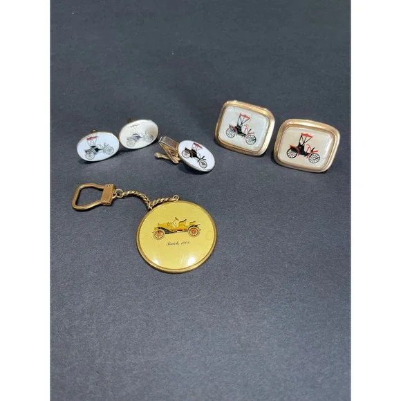 Vintage Antique Car Cufflinks Tie Clip Keychain Set 1908 Buick Automobilia Gold