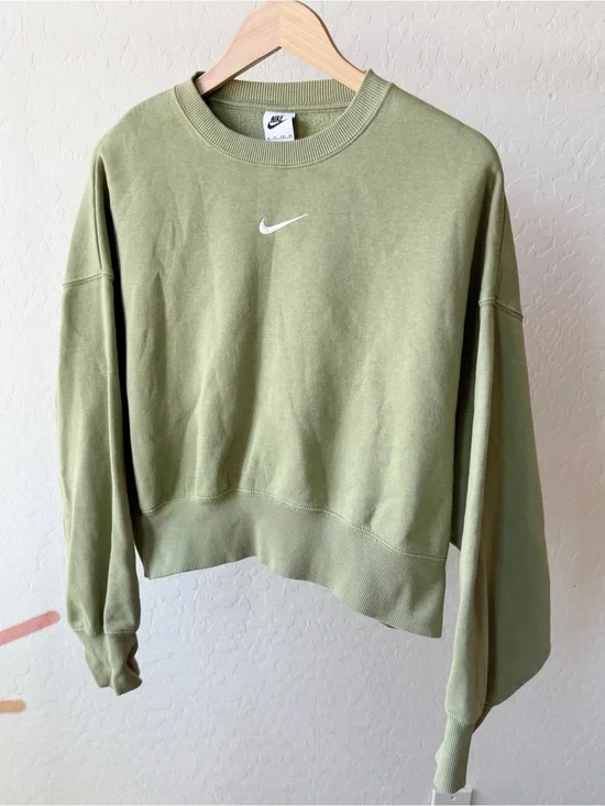 Nike Sportswear Phoenix Fleece Oversized Crewneck Sweatshirt