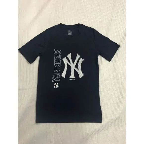 Genuine merchandise yankee T-shirt….0357