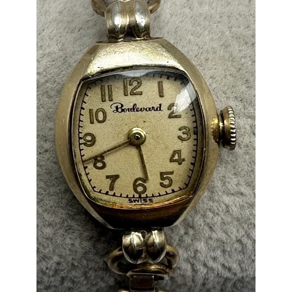 Boulevard Swiss Made Ladies Watch‎ Manual Wind Works 16MM 5.5