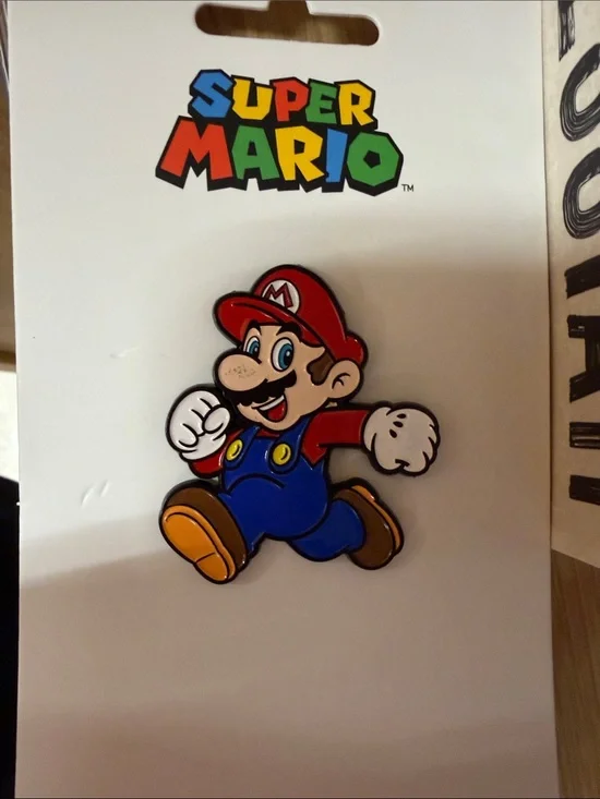 Super Mario Enamel Pin - Mario in Red & Blue