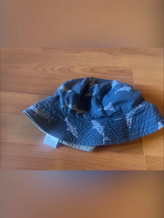 Old Navy Navy Blue Shark  Bucket Hat