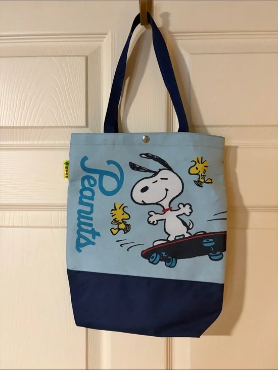 Peanuts Snoopy & Woodstock Skate Tote in Light Blue and Navy