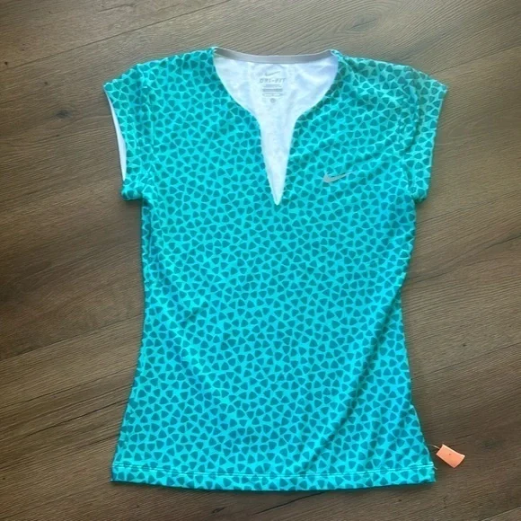 Nike Dri fit Shirt ! Small