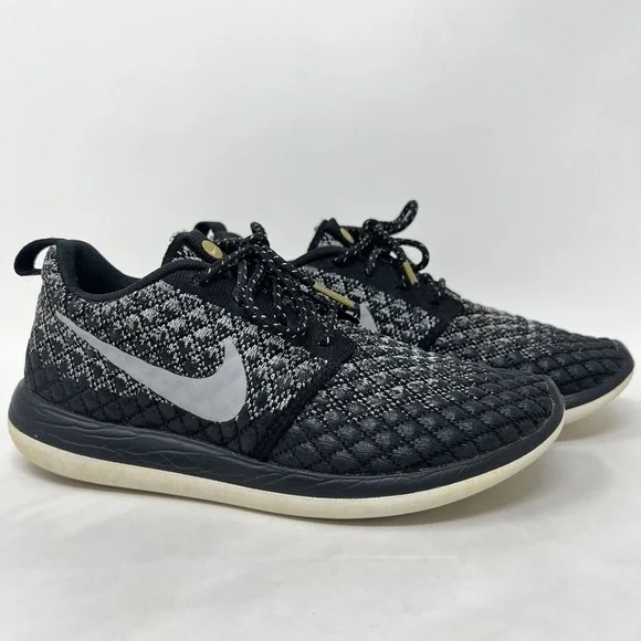 Nike Roshe 2 Flyknit Women's Size 6.5 Black Running Sneaker Shoes - 861706-001