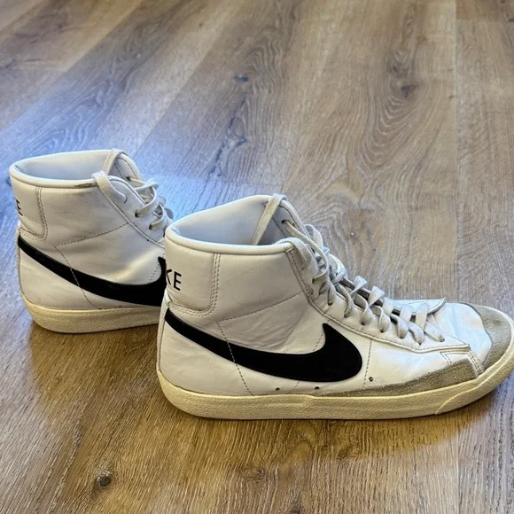 Nike White/Black High-Top Leather Sneakers size 8.5