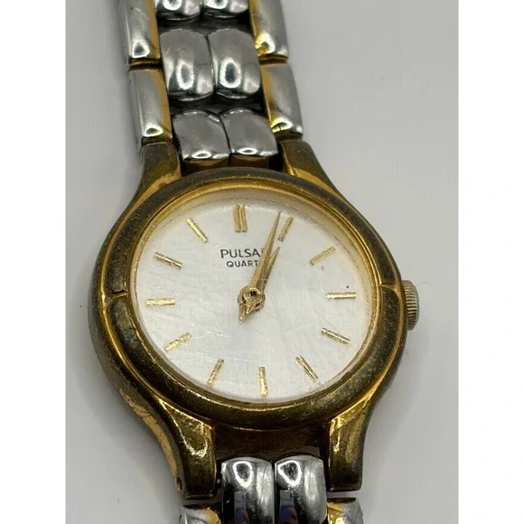 Pulsar V810 0760 Quartz Movement Japan Base Metal‎ Stainless Steel Back Watch