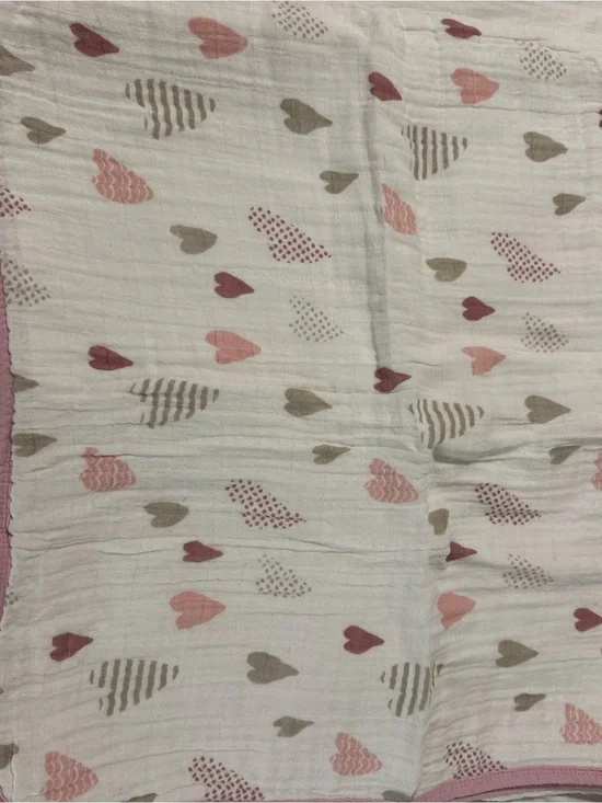 Aden and Anais Dream on Me Heart Print Muslin Swaddle Blanket