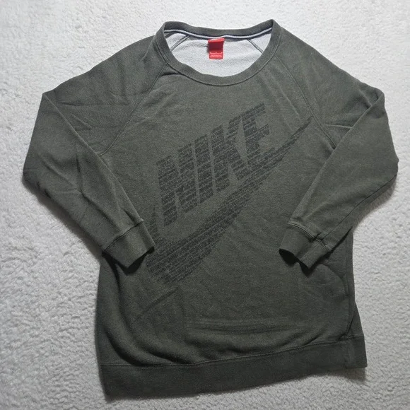 Nike Women's Size Medium Green Rally Boyfriend Relaxed Fit Crewneck Sweatshirt