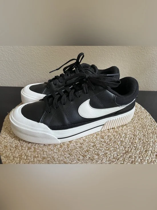 Nike Wmns Court Legacy Lift 'Black Sail'