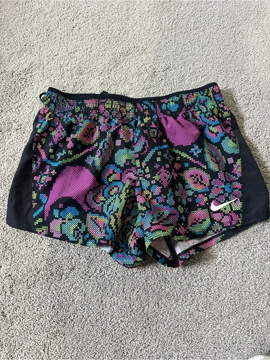 Nike Women's Multicolor Floral-Print Athletic Shorts - Black Trim