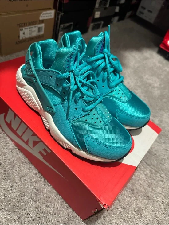 Nike Huarache “Light Retro”