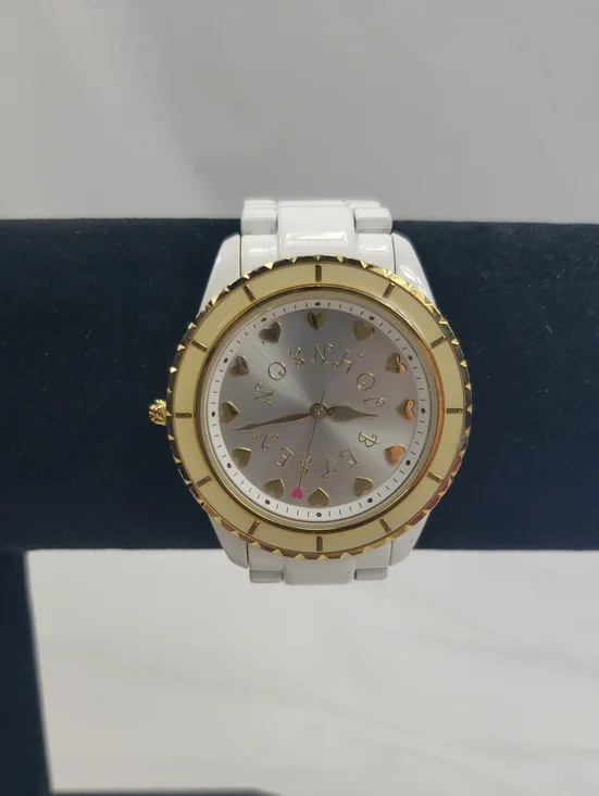 Betsey Johnson Working White Gold Watch