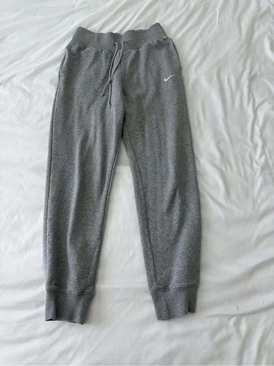 Nike sweatpants