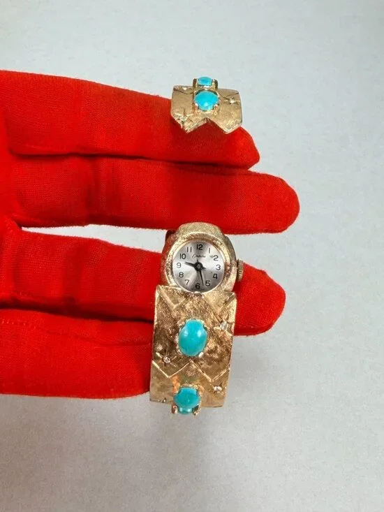 Vintage Endura Swiss Ladies Bracelet Watch Turquoise Rhinestones Runs No Crystal