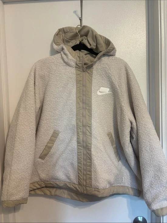 Nike Reversible Hooded Sherpa Jacket in Light Beige and Tan Trim