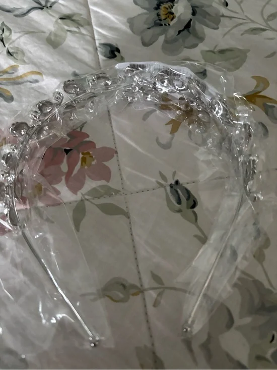 Beautiful Pearl and Rhinestone Headband