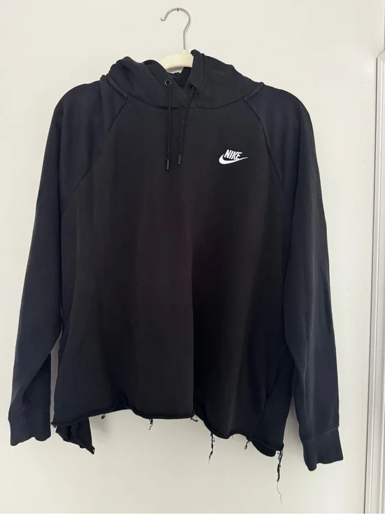 Nike Black Pullover Hoodie cropped  with White Tag Logo size M