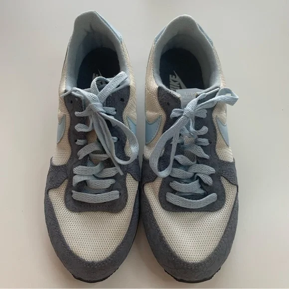Nike Athletic Shoes in Light Blue and Gray