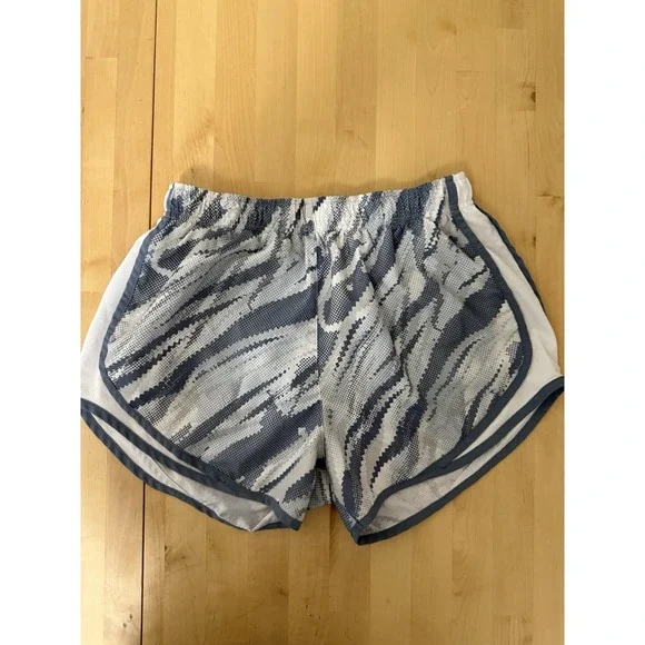 Nike Dri-FIT Running Shorts woman's size medium. C60