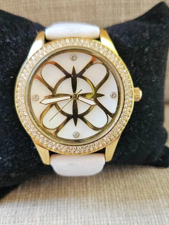 Nicole Miller Ladies Wristwatch White Genuine Leather Strap Quartz Analog Watch