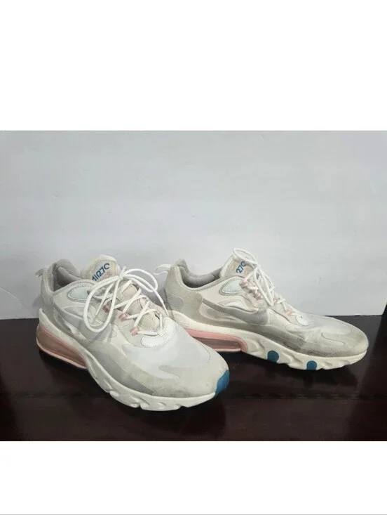 Nike Air Max  270 React  Women's Sneakers Sz.11.5