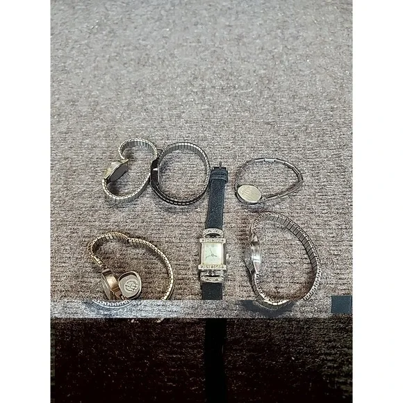 Wristwatch lot for‎ parts or repair Womens 7 Watches